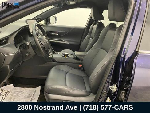 Certified 2023 Toyota Venza XLE AWD/4WD image 19