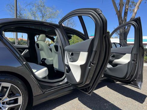 Used 2024 BMW i5 eDrive40i RWD image 79