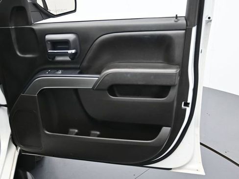 Used 2018 Chevrolet Silverado 1500 LT image 27