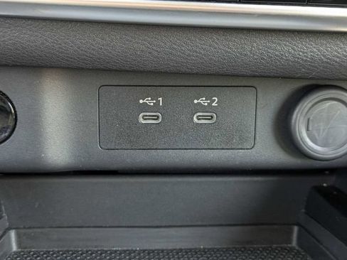 Used 2024 Nissan Rogue SV FWD image 24