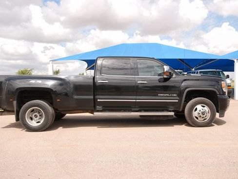 Used 2018 GMC Sierra 3500 Denali w/ Duramax Plus Package AWD/4WD image 2