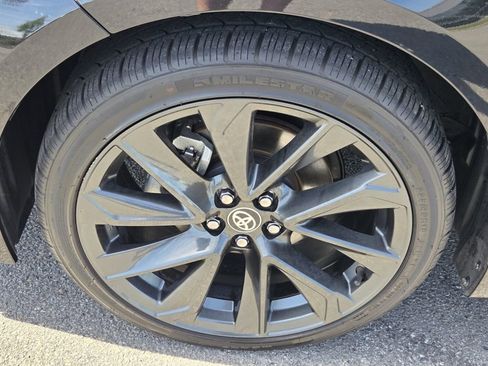 Used 2024 Toyota Corolla SE FWD image 16