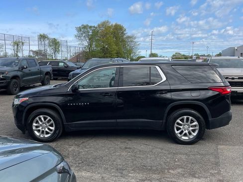 Used 2018 Chevrolet Traverse LS AWD/4WD image 11