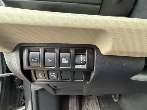 Used 2022 Subaru Ascent Premium w/ Convenience Package AWD/4WD image 13