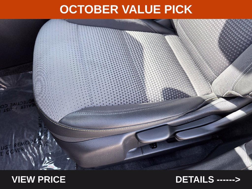 Used 2025 Chevrolet Trax LT FWD image 10
