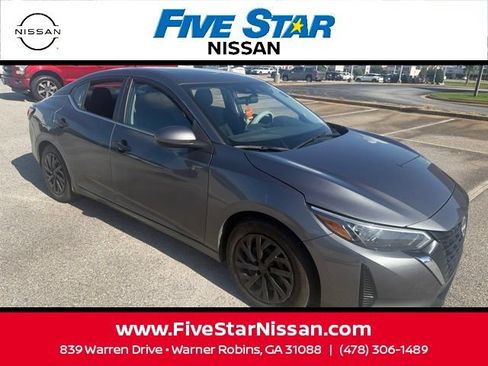 Used 2025 Nissan Sentra S FWD image 2