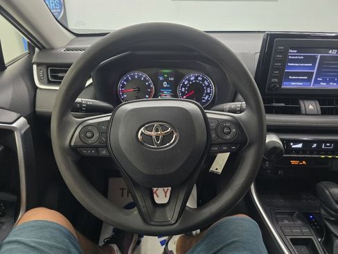 Used 2019 Toyota RAV4 LE image 31