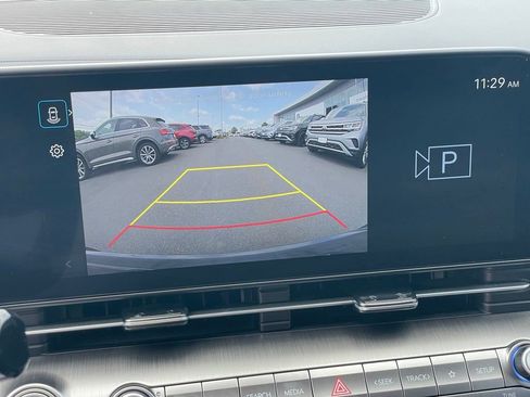 Used 2025 Hyundai Kona SEL AWD/4WD image 20