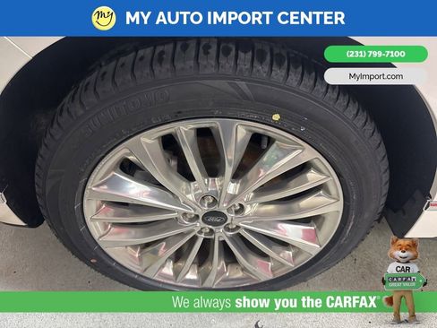 Used 2023 Ford Edge Titanium w/ Equipment Group 301A AWD/4WD image 9