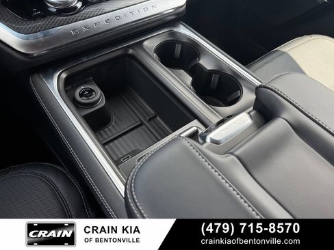 Used 2026 Ford Expedition Platinum w/ Stealth Performance Package AWD/4WD image 19