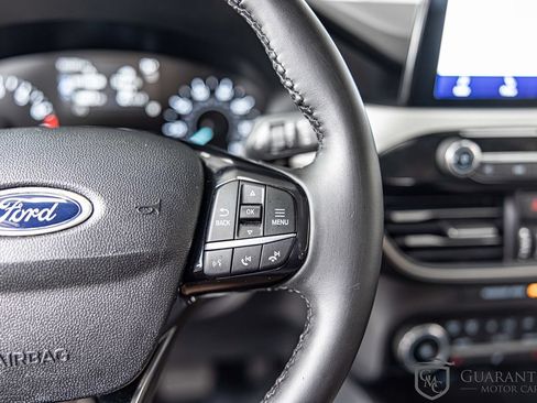 Used 2021 Ford Escape SE w/ Cold Weather Package FWD image 23
