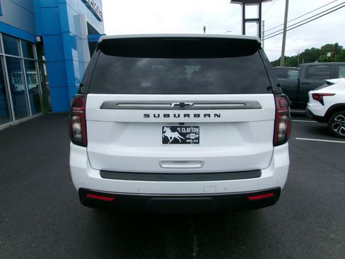 Used 2022 Chevrolet Suburban Z71 w/ Luxury Package AWD/4WD image 25