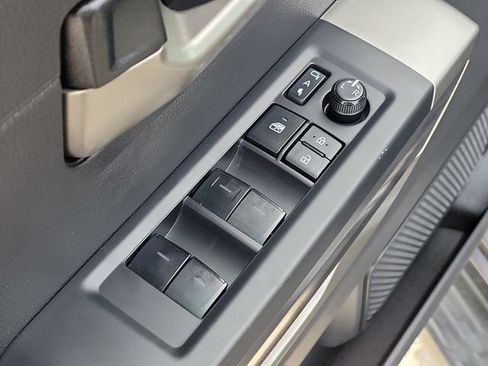 Used 2025 Toyota Sequoia SR5 AWD/4WD image 18