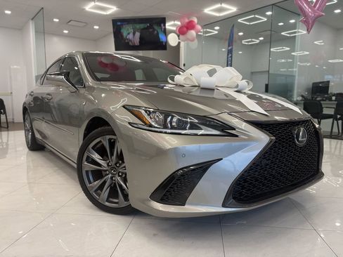 Used 2020 Lexus ES 350 F Sport image 3