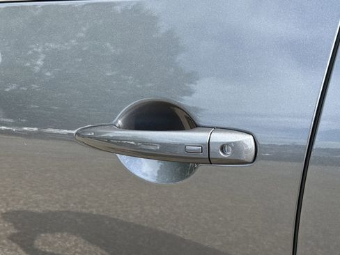 New 2026 Nissan Pathfinder SV w/ SV Premium Package FWD image 26