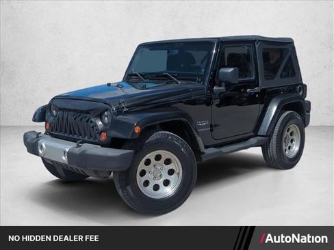 Used 2013 Jeep Wrangler Sahara w/ Connectivity Group AWD/4WD image 1