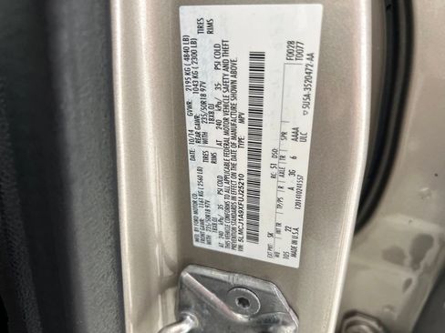 Used 2015 Lincoln MKC FWD w/ Equipment Group 101A Select image 29