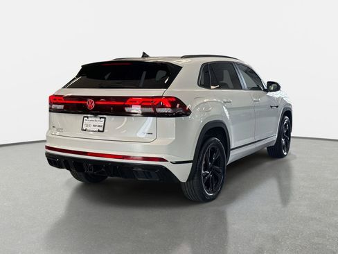 New 2026 Volkswagen Atlas Cross Sport SEL R-Line image 5