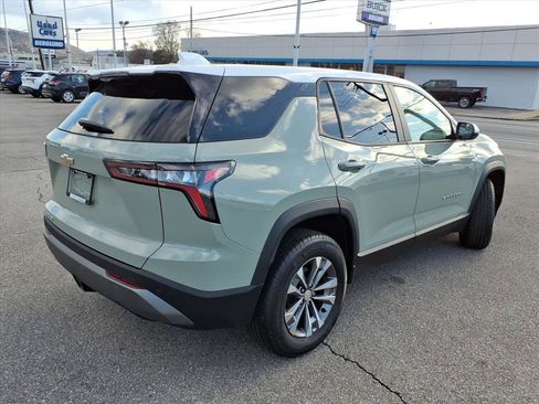 Used 2026 Chevrolet Equinox LT w/ Convenience Package II image 4