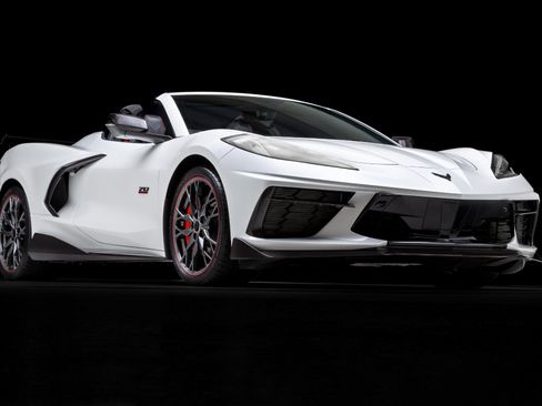 Used 2023 Chevrolet Corvette Stingray Premium Conv w/ Z51 Performance Package RWD image 10