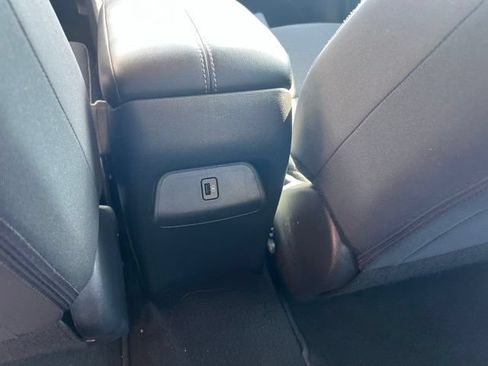Used 2024 Nissan Sentra SV FWD image 23