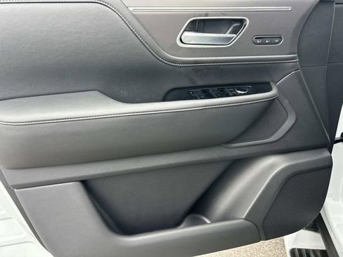 New 2026 INFINITI QX80 Pure RWD image 17