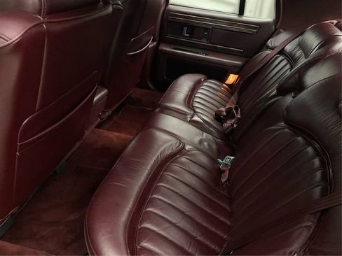 Used 1994 Buick Roadmaster Sedan RWD image 11