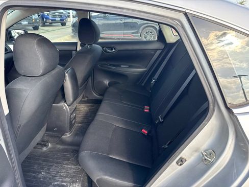 Used 2019 Nissan Sentra S FWD image 4