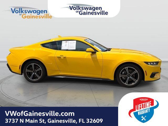 Used 2024 Ford Mustang Coupe RWD image 2