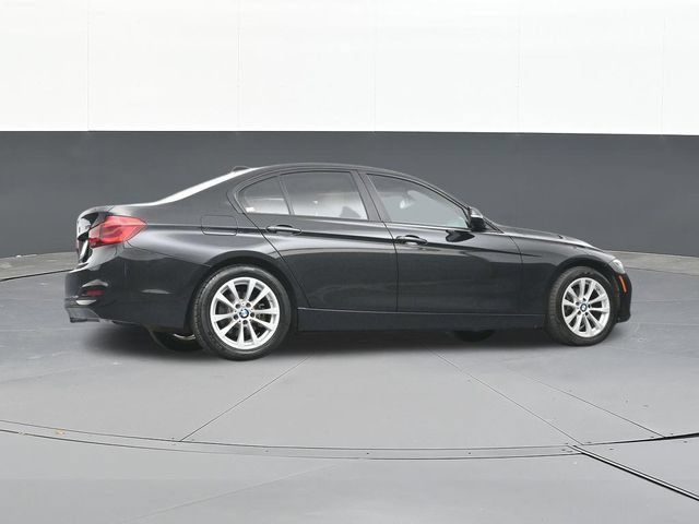 Used 2018 BMW 320i xDrive Sedan AWD/4WD image 48
