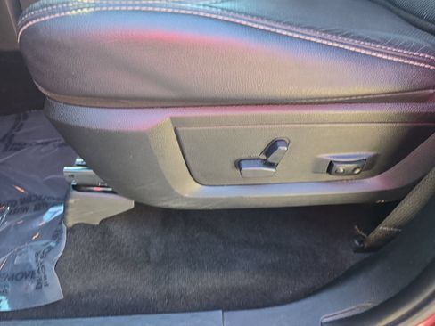 Used 2018 RAM 1500 Rebel w/ Luxury Group AWD/4WD image 31