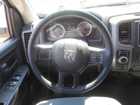 Used 2019 RAM 1500 Express w/ Express Value Package AWD/4WD image 14