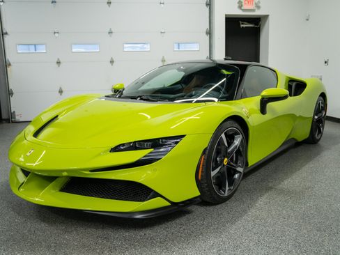 Used 2022 Ferrari SF90 Stradale AWD/4WD image 5
