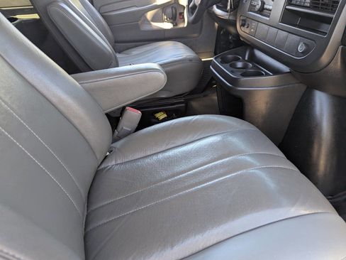 Used 2014 Chevrolet Express 2500 LS image 12