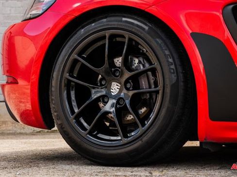 Used 2018 Porsche 718 Cayman RWD image 37