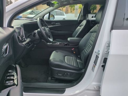 Certified 2025 Kia Sportage SX AWD/4WD image 15