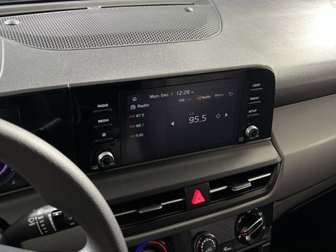 New 2026 Kia Seltos LX image 16