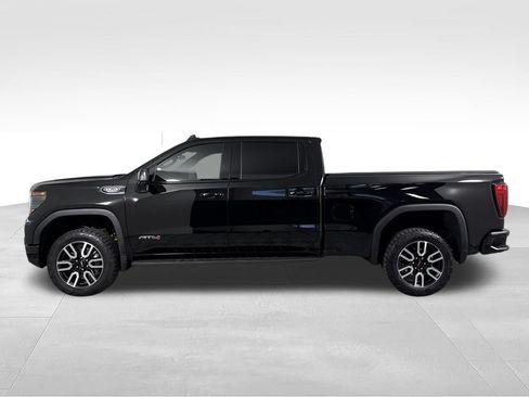 Used 2024 GMC Sierra 1500 AT4 w/ Technology Package AWD/4WD image 6