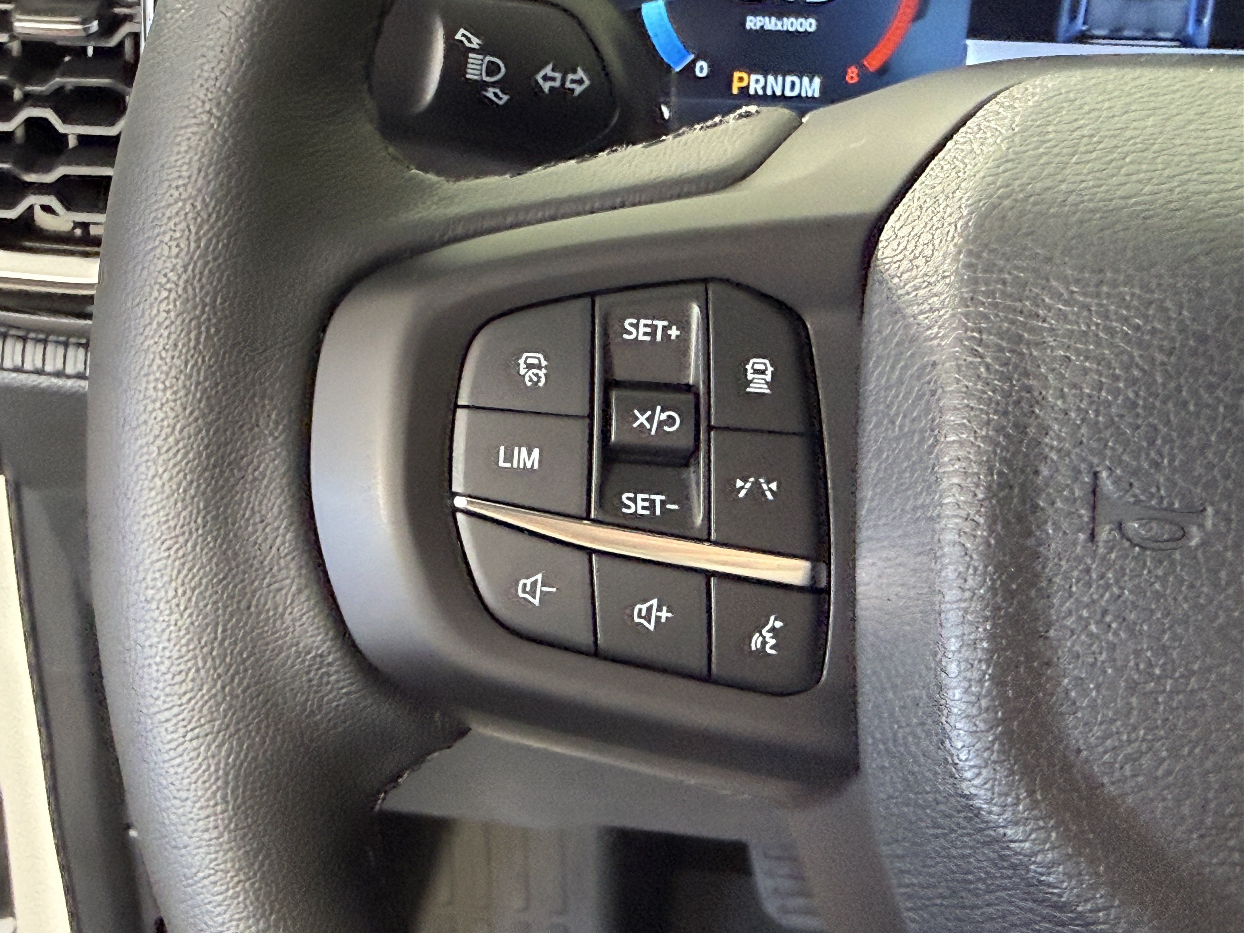 Used 2025 Ford Ranger Lariat w/ Trailer Tow Package RWD image 29