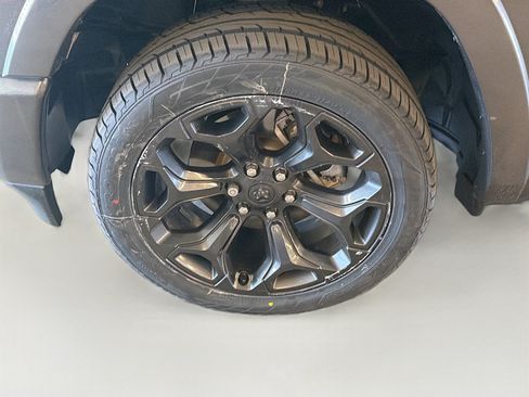 Used 2021 RAM 1500 Limited w/ Night Edition AWD/4WD image 11