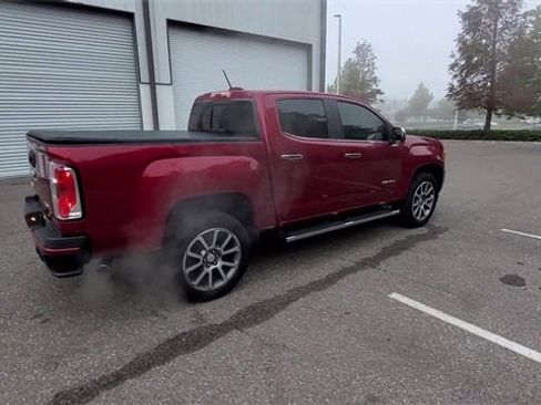Used 2020 GMC Canyon Denali image 8
