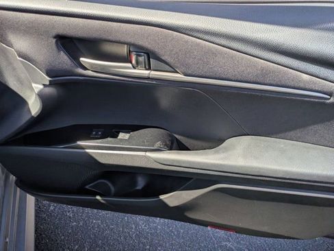 Used 2025 Toyota Camry LE image 34