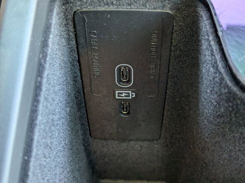 Used 2023 Volvo XC60 B5 Ultimate w/ Climate Package AWD/4WD image 33