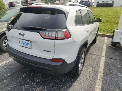 Used 2019 Jeep Cherokee Latitude Plus AWD/4WD image 13