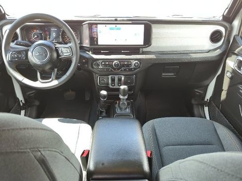 Used 2024 Jeep Wrangler Sport AWD/4WD image 7