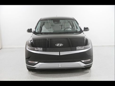 Certified 2023 Hyundai Ioniq 5 SEL AWD/4WD image 2