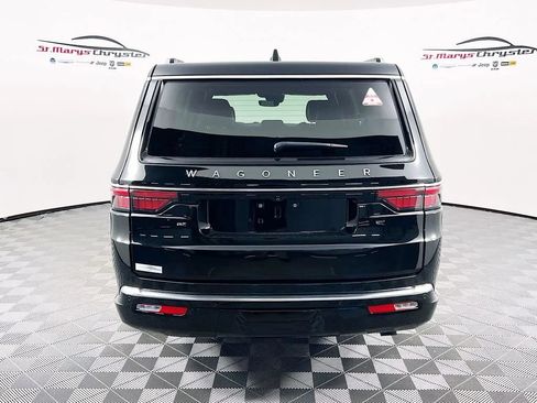 Used 2024 Jeep Wagoneer L 4WD w/ Convenience Group I image 7