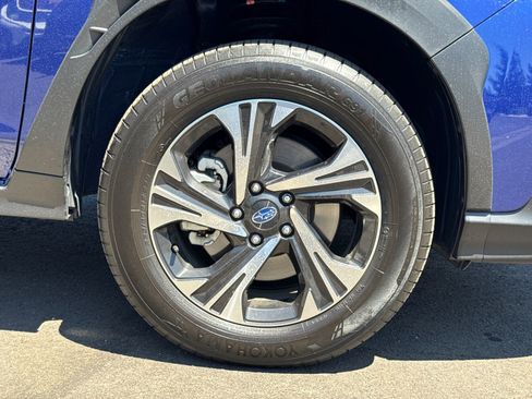 Certified 2024 Subaru Crosstrek 2.0i Premium w/ Crosstrek Mirror Package image 4