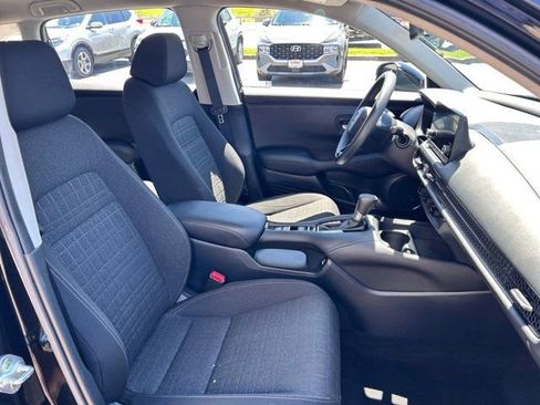 Used 2023 Honda HR-V LX image 7