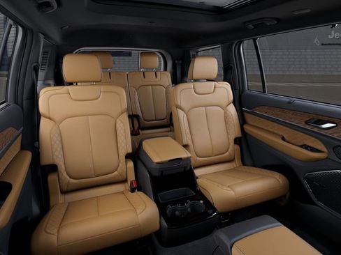 New 2025 Jeep Grand Cherokee L Summit w/ Luxury Tech Group V image 15